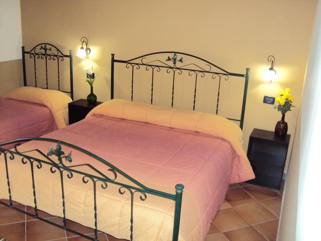Agriturismo Il Pozzo Antico Mascali Eksteriør bilde