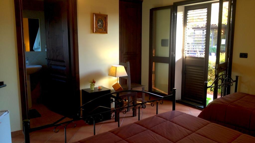 Agriturismo Il Pozzo Antico Mascali Eksteriør bilde